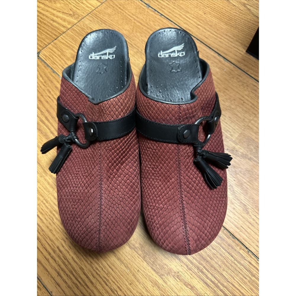 Dansko Dark Red Woven Leather Clog Slip-on Shoe Women Eu Sz 42